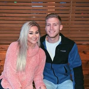 Meet your Posher, Abigail